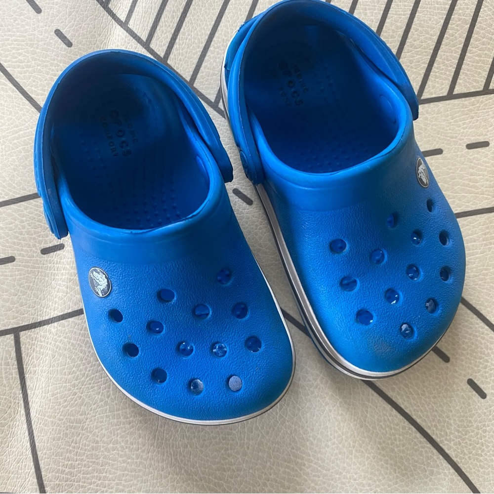 Crocs